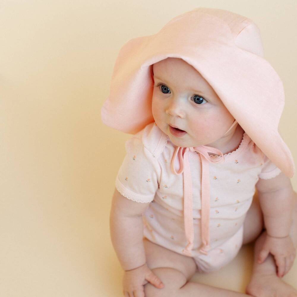 NEW BRIAR BABY baby girls sunbonnet in pivoine flower